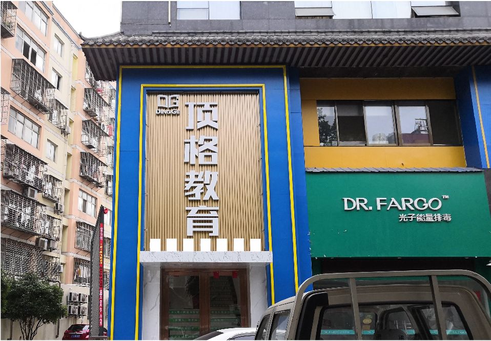 崇左门头设计要符合门店特色。